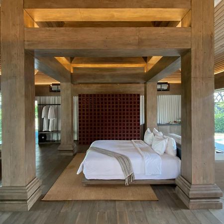 Djoglo Luxury Bungalow Wendit Bagian luar foto
