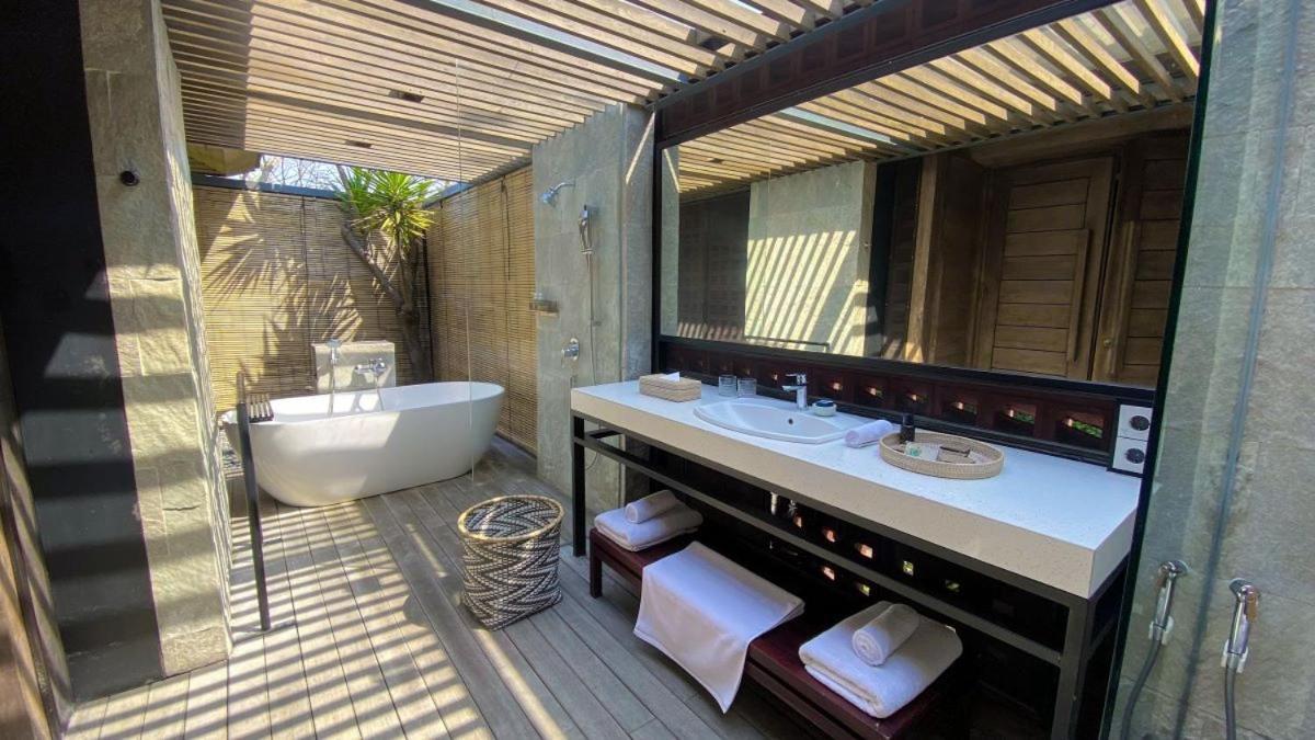 Djoglo Luxury Bungalow Wendit Ruang foto